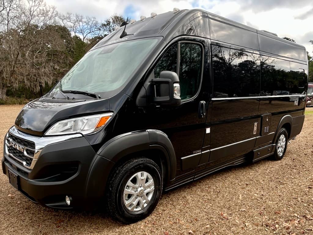 2025 Roadtrek 2025 Roadtrek Play - thumbnail 37