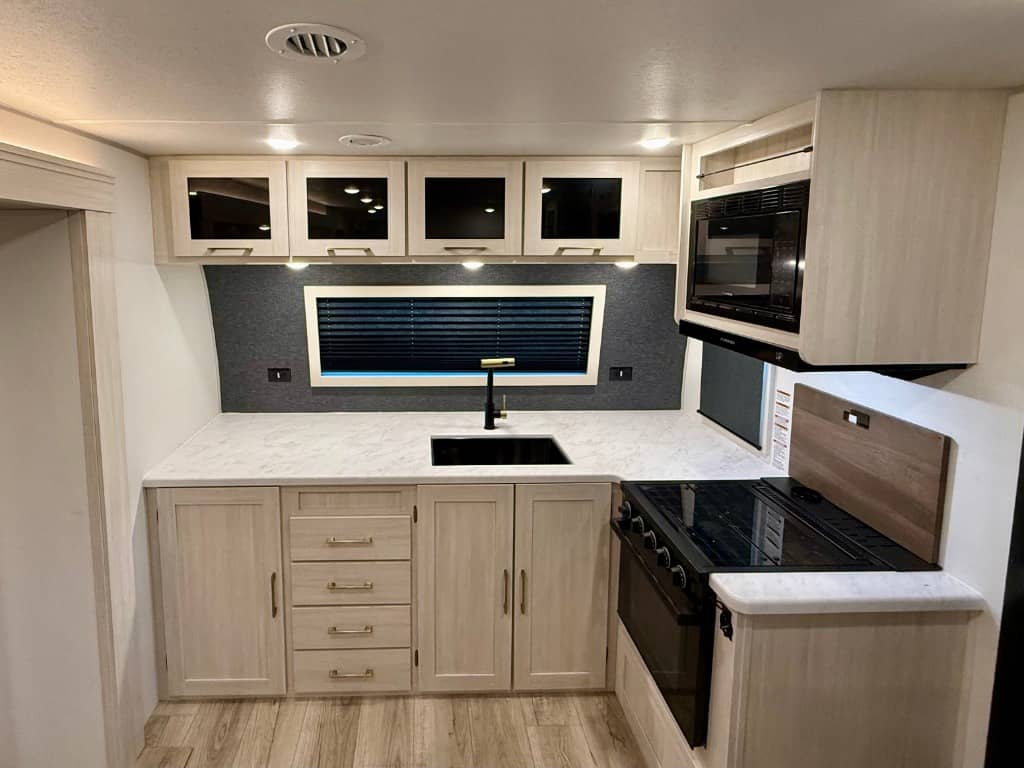 2026 Forest River 2026 Forest River Grand Surveyor - thumbnail 13