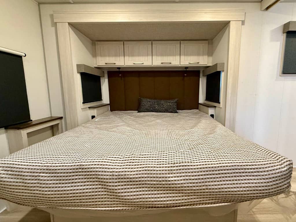 2026 Forest River 2026 Forest River Grand Surveyor - thumbnail 25