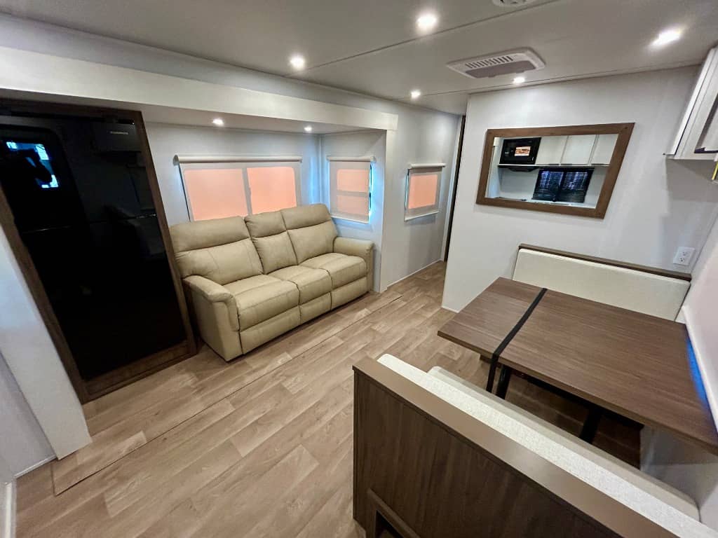 2026 Winnebago 2026 Winnebago Access - thumbnail 3