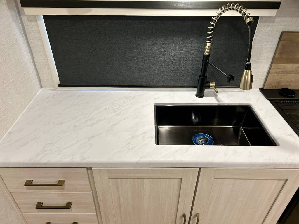 2025 Forest River 2025 Forest River Surveyor Legend - thumbnail 11