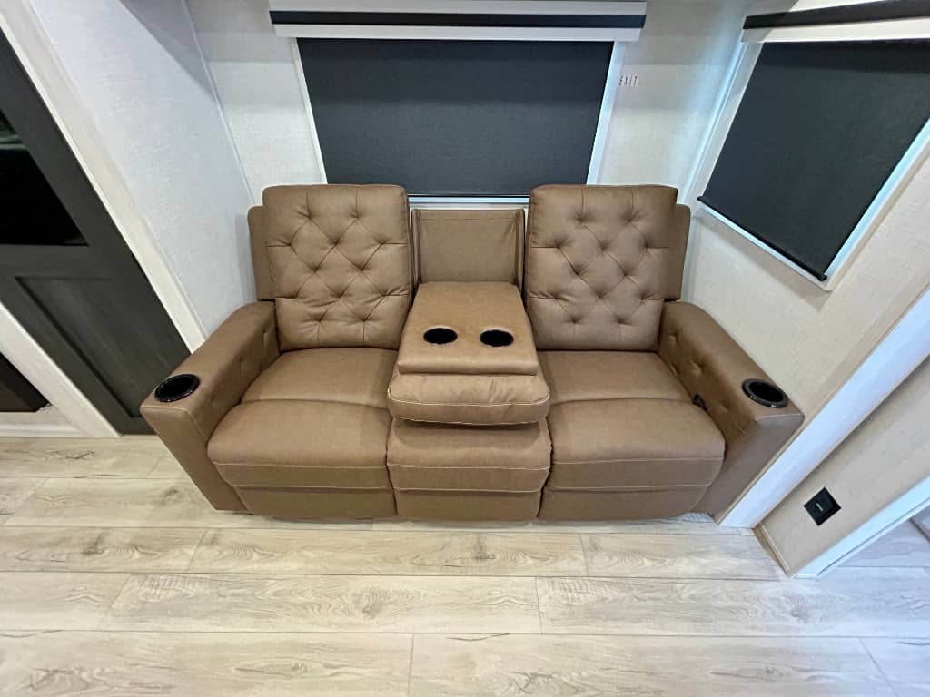 2025 Forest River 2025 Forest River Surveyor Legend - thumbnail 15