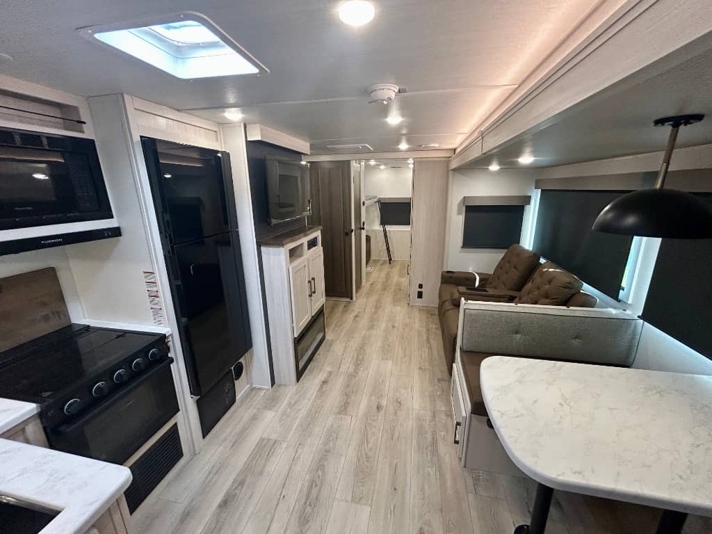 2026 Forest River 2026 Forest River Surveyor Legend - thumbnail 5