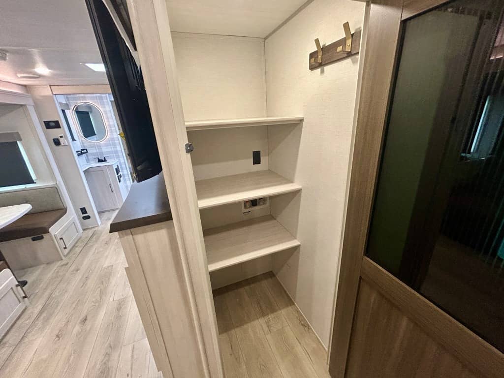 2026 Forest River 2026 Forest River Surveyor Legend - thumbnail 19