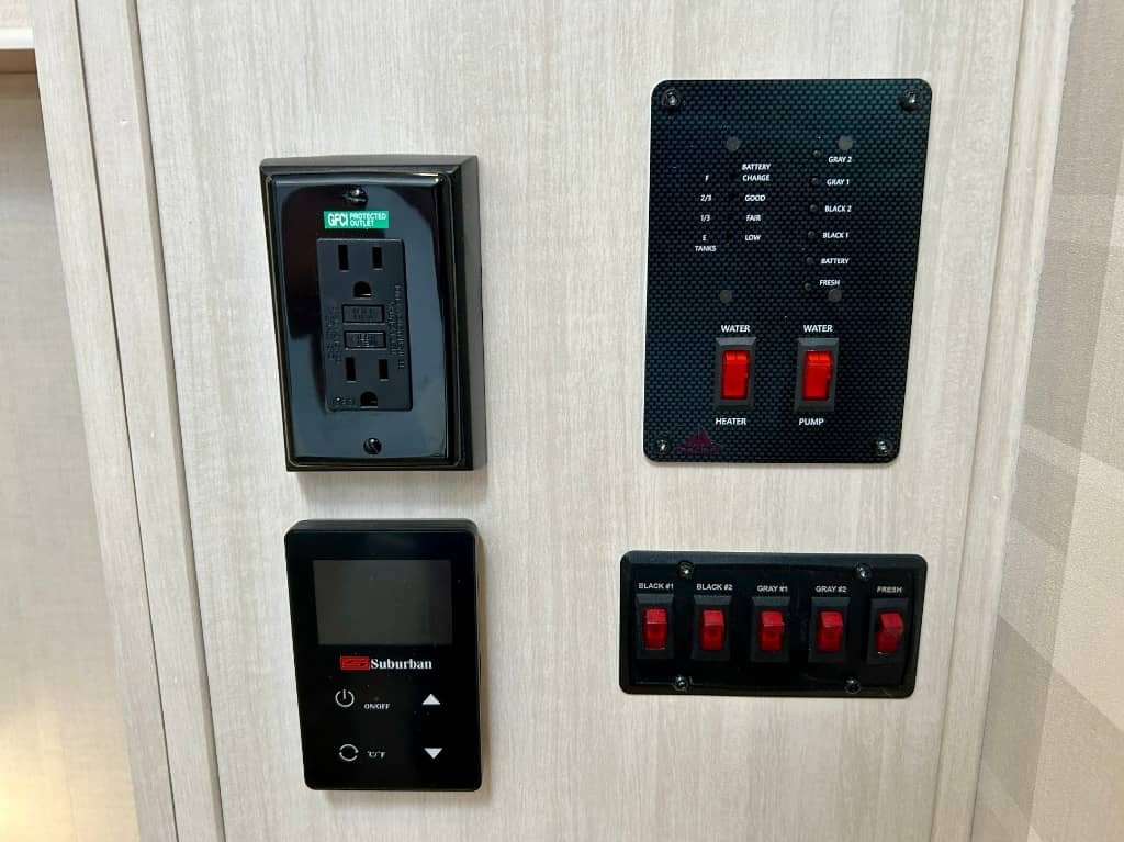 2026 Forest River 2026 Forest River Surveyor Legend - thumbnail 33