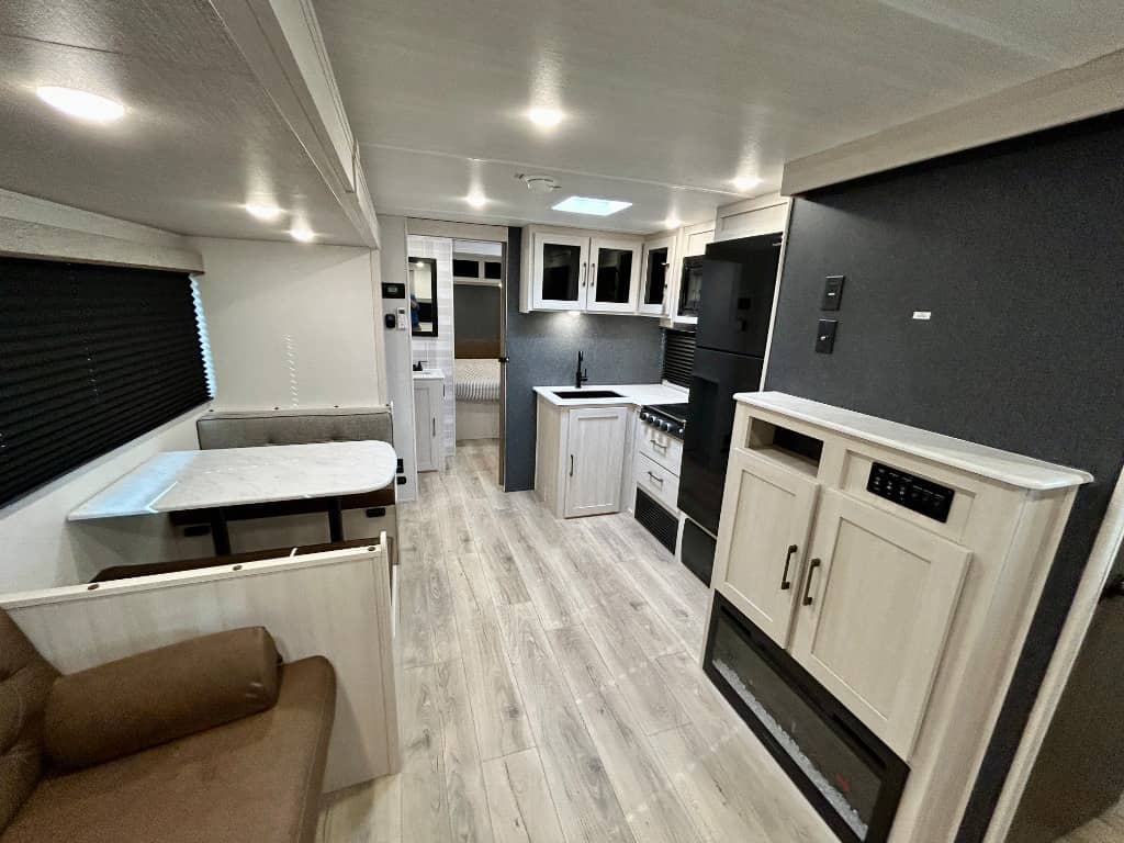 2026 Forest River 2026 Forest River Surveyor Camp Series - thumbnail 4