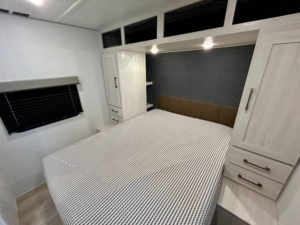 2026 Forest River 2026 Forest River Surveyor Camp Series - thumbnail 24