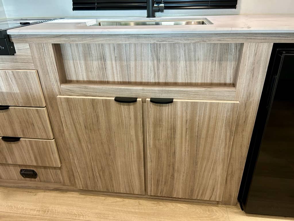 2025 Winnebago 2025 Winnebago Access - thumbnail 16