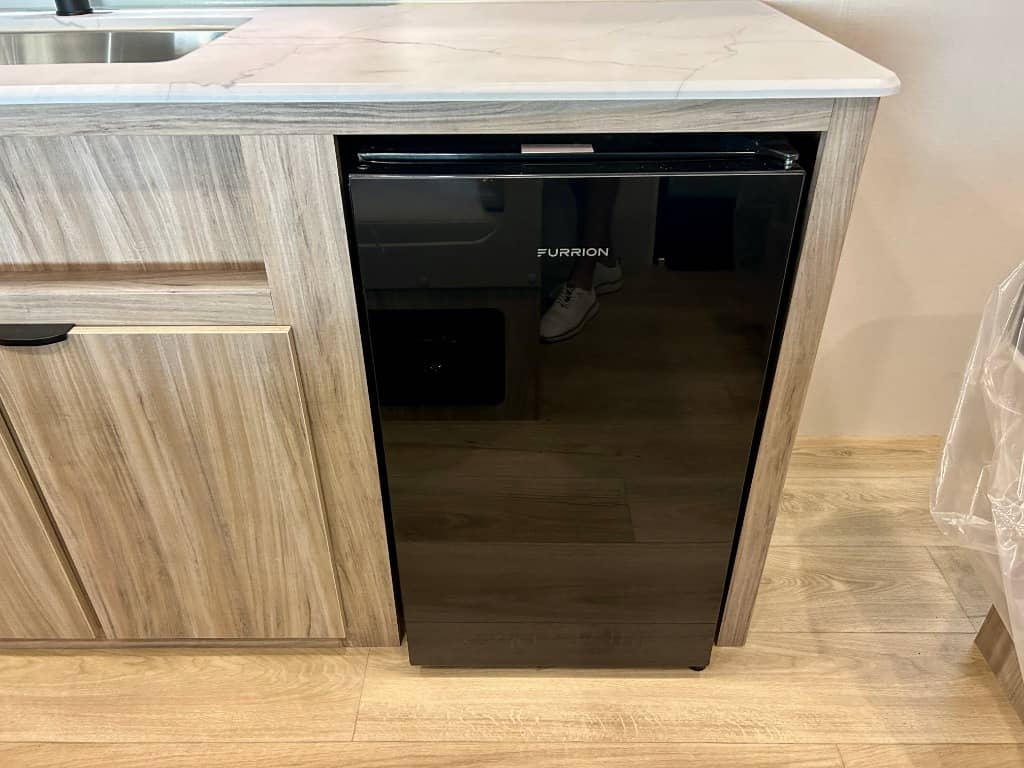 2025 Winnebago 2025 Winnebago Access - thumbnail 17