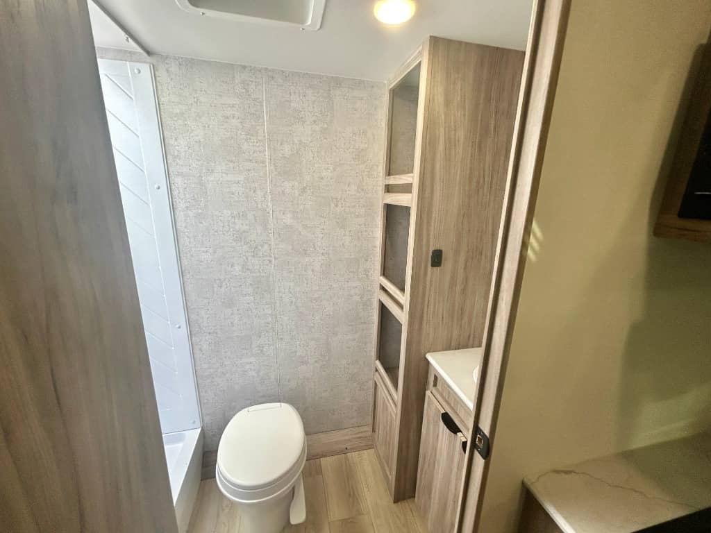 2025 Winnebago 2025 Winnebago Access - thumbnail 22