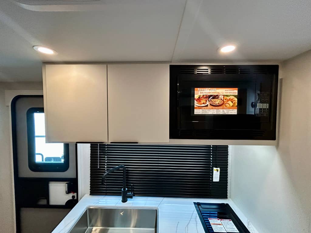 2026 Winnebago 2026 Winnebago Micro Minnie - thumbnail 10