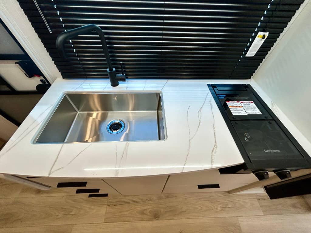 2026 Winnebago 2026 Winnebago Micro Minnie - thumbnail 11