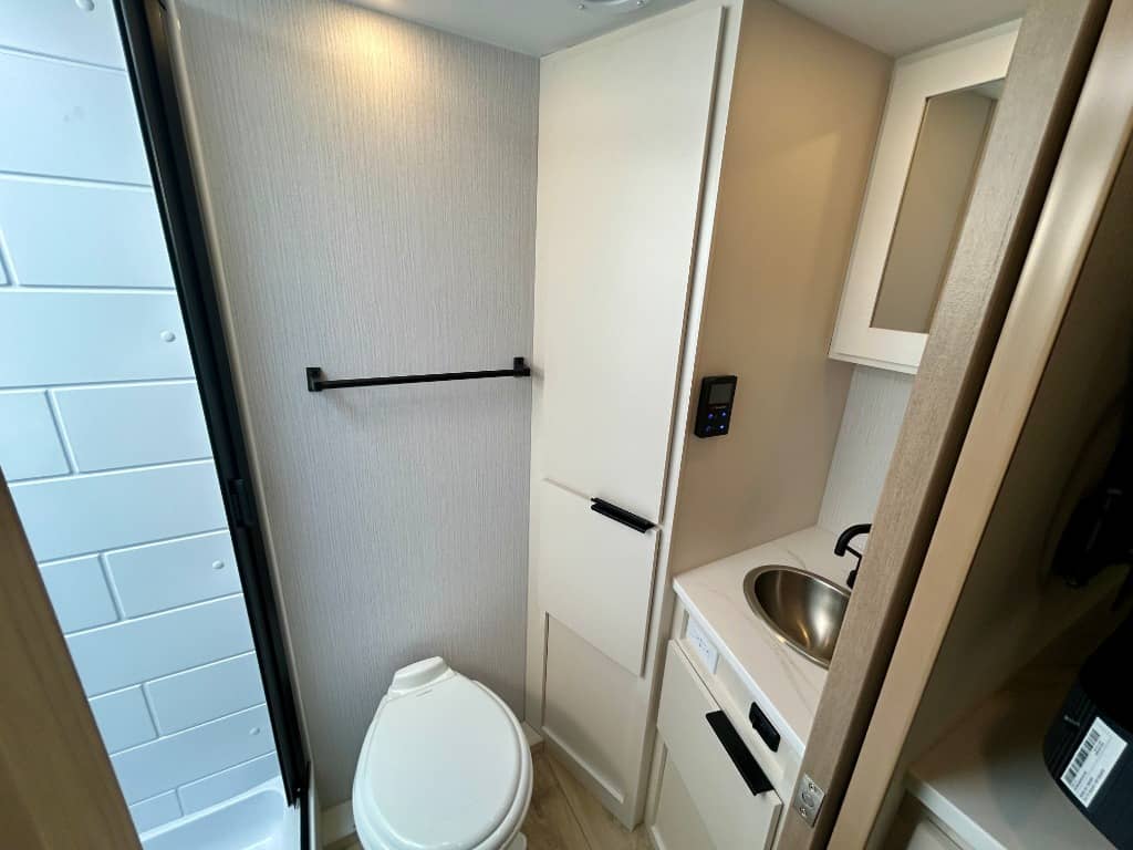 2026 Winnebago 2026 Winnebago Micro Minnie - thumbnail 21