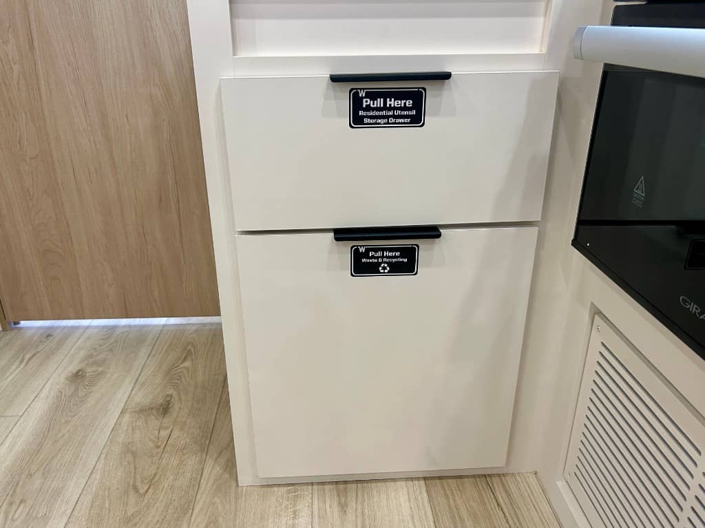 2026 Winnebago 2026 Winnebago Thrive - thumbnail 20