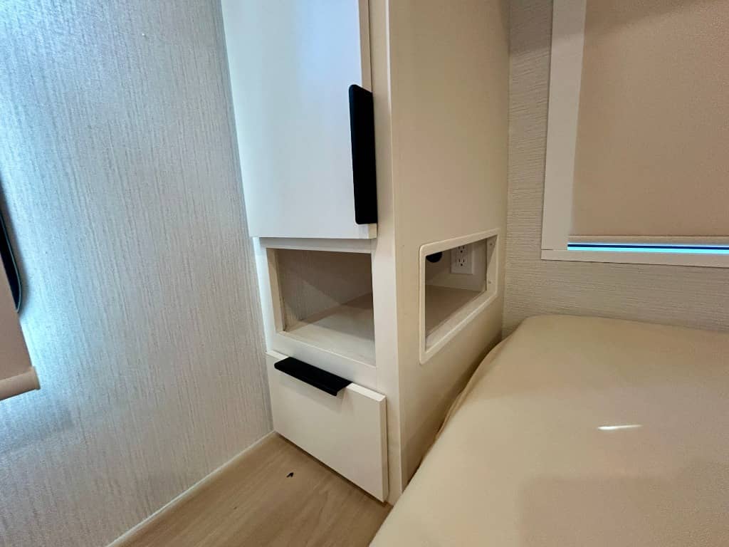 2026 Winnebago 2026 Winnebago Thrive - thumbnail 34