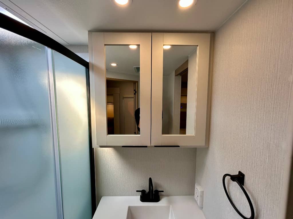 2026 Winnebago 2026 Winnebago Thrive - thumbnail 31