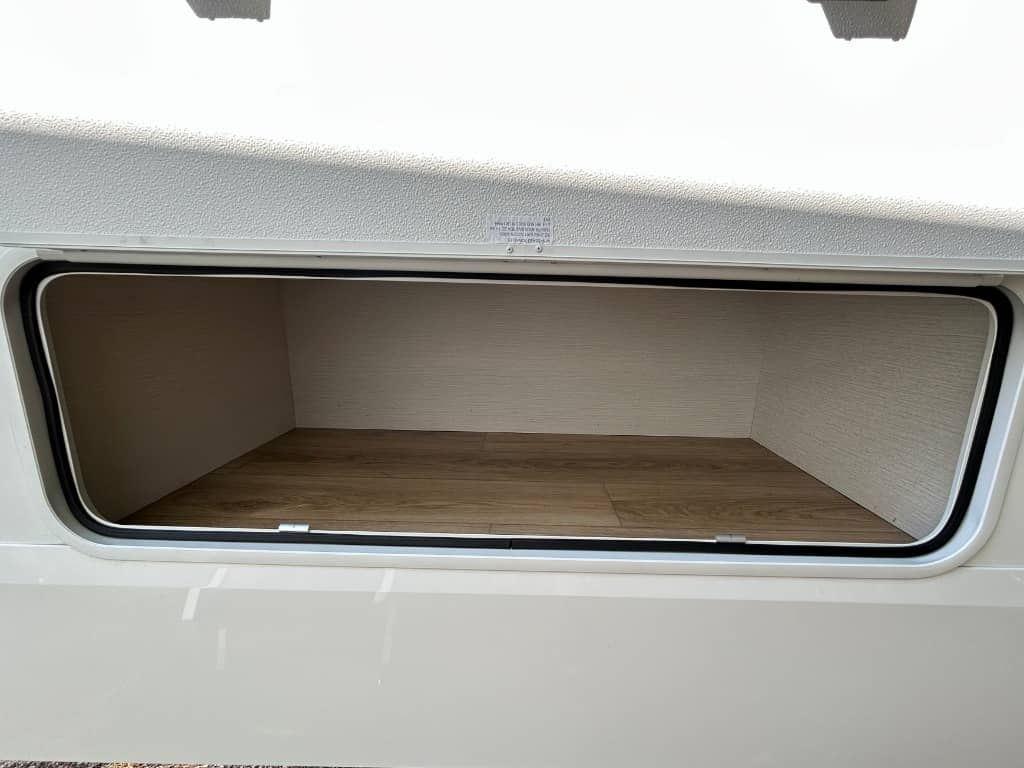 2026 Winnebago 2026 Winnebago Thrive - thumbnail 36