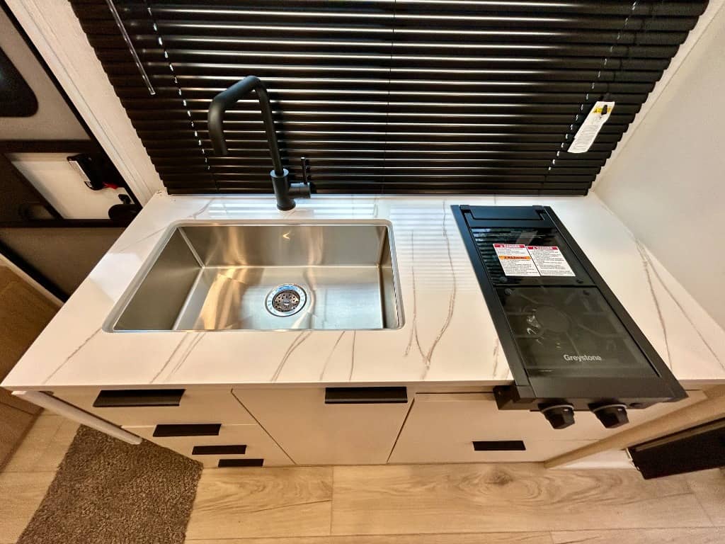 2026 Winnebago 2026 Winnebago Micro Minnie - thumbnail 12