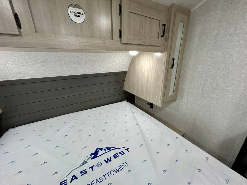 2026 East to West 2026 East to West Della Terra - thumbnail 23