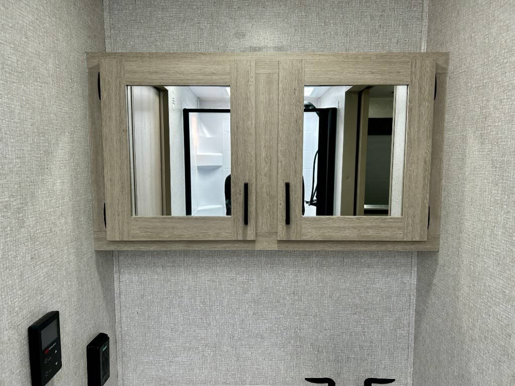 2026 East to West 2026 East to West Della Terra - thumbnail 27