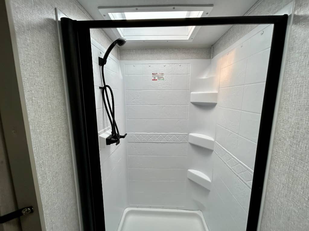 2026 East to West 2026 East to West Della Terra - thumbnail 30