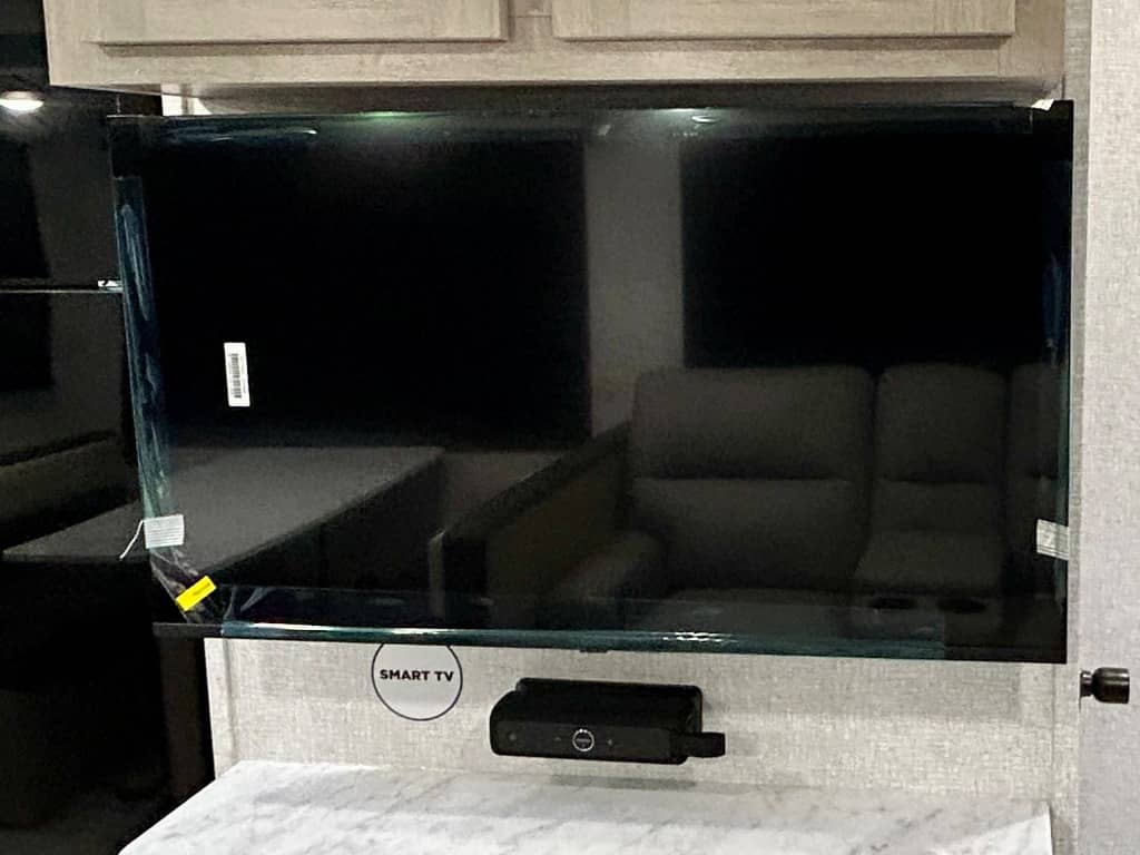 2026 East to West 2026 East to West Della Terra - thumbnail 11