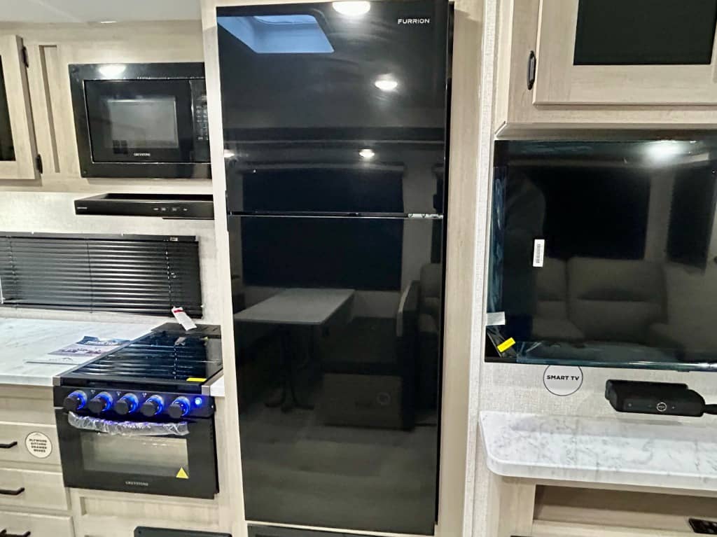 2026 East to West 2026 East to West Della Terra - thumbnail 14