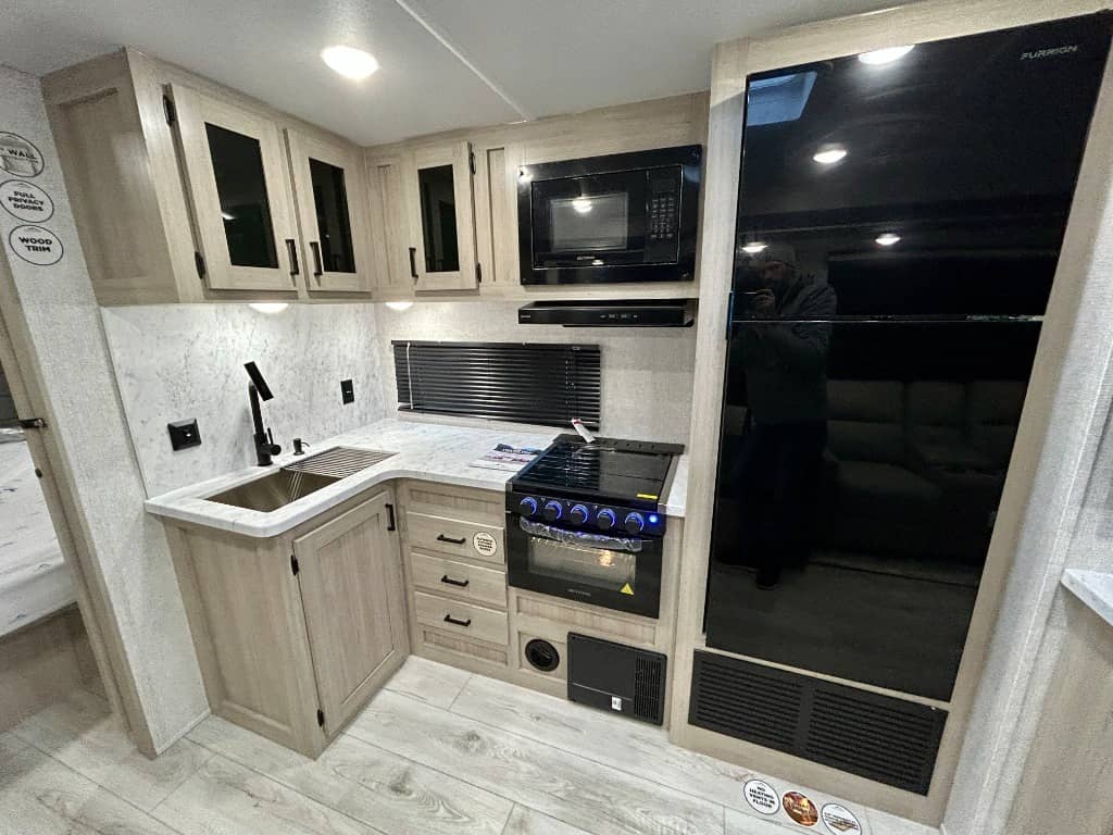 2026 East to West 2026 East to West Della Terra - thumbnail 15