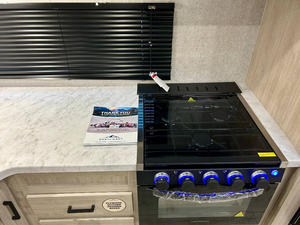 2026 East to West 2026 East to West Della Terra - thumbnail 17