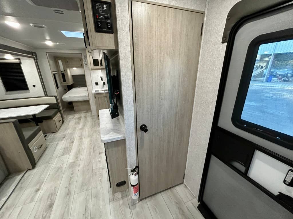 2026 East to West 2026 East to West Della Terra - thumbnail 22