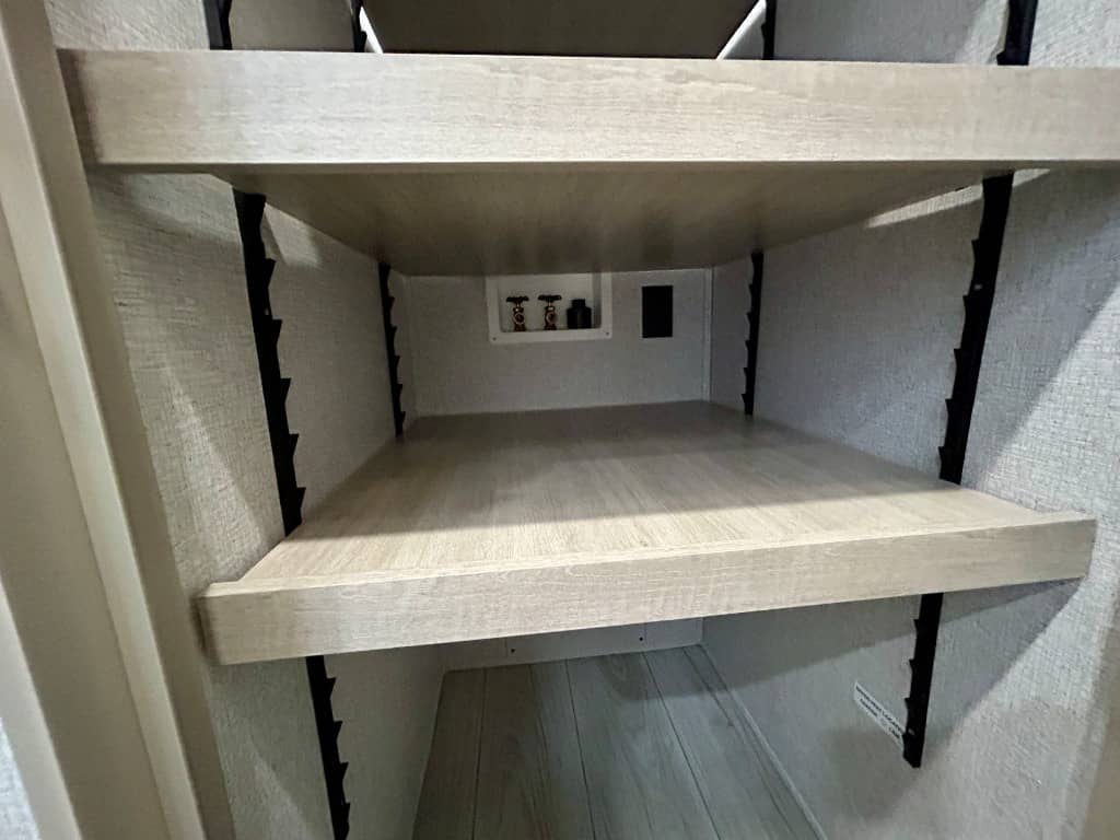 2026 East to West 2026 East to West Della Terra - thumbnail 23