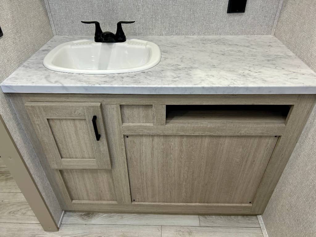 2026 East to West 2026 East to West Della Terra - thumbnail 29