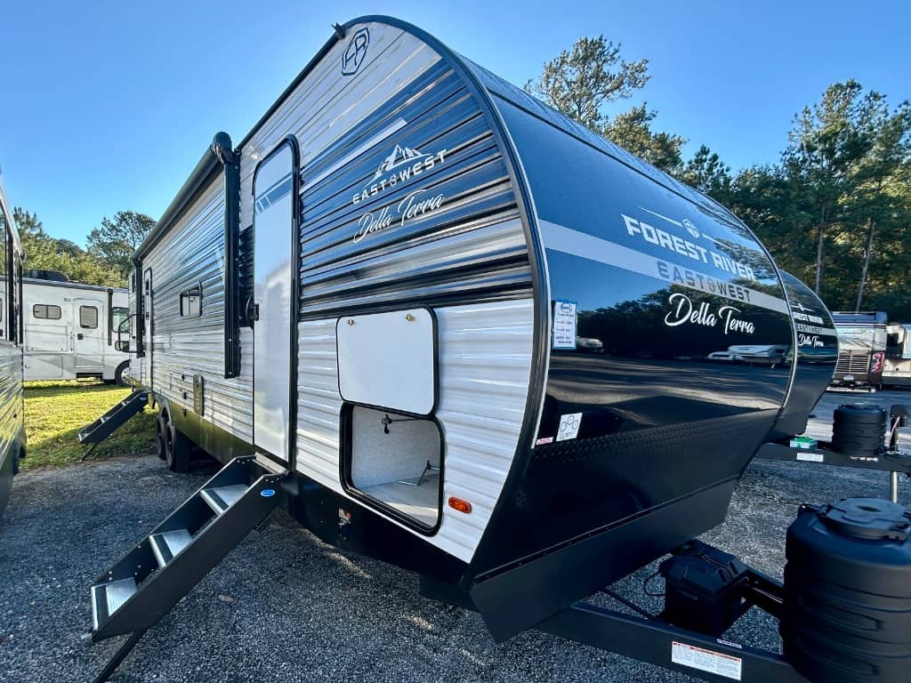 2026 East to West 2026 East to West Della Terra - thumbnail 1