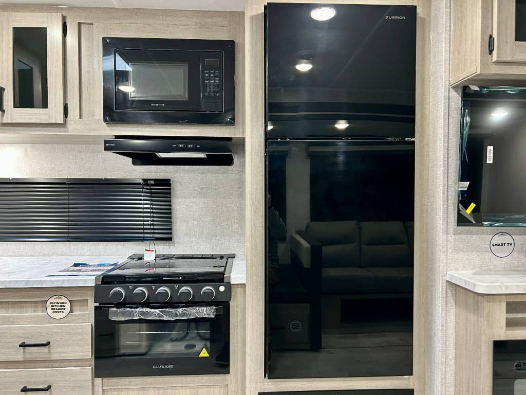 2026 East to West 2026 East to West Della Terra - thumbnail 12