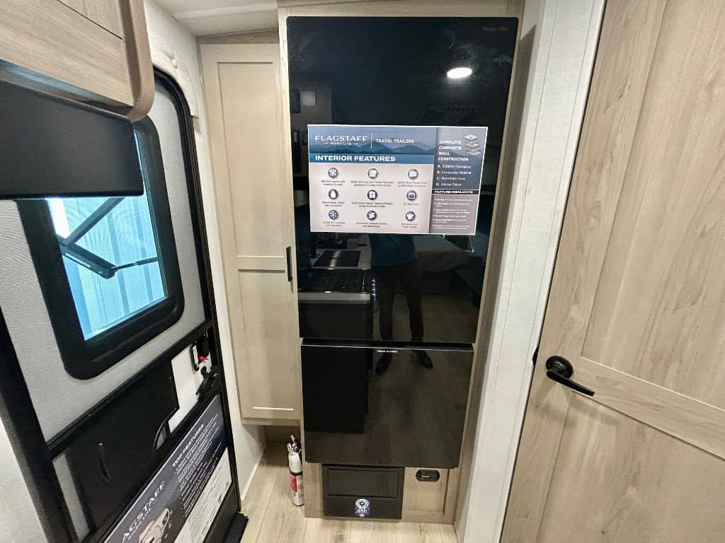 2026 Forest River 2026 Forest River Flagstaff Micro Lite - thumbnail 17