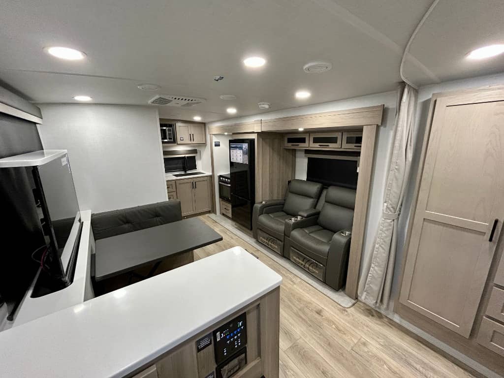 2026 Forest River 2026 Forest River Flagstaff Micro Lite - thumbnail 3