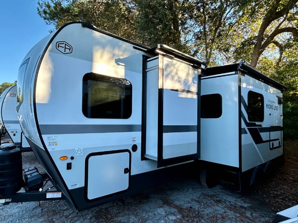 2026 Forest River 2026 Forest River Flagstaff Micro Lite - thumbnail 32