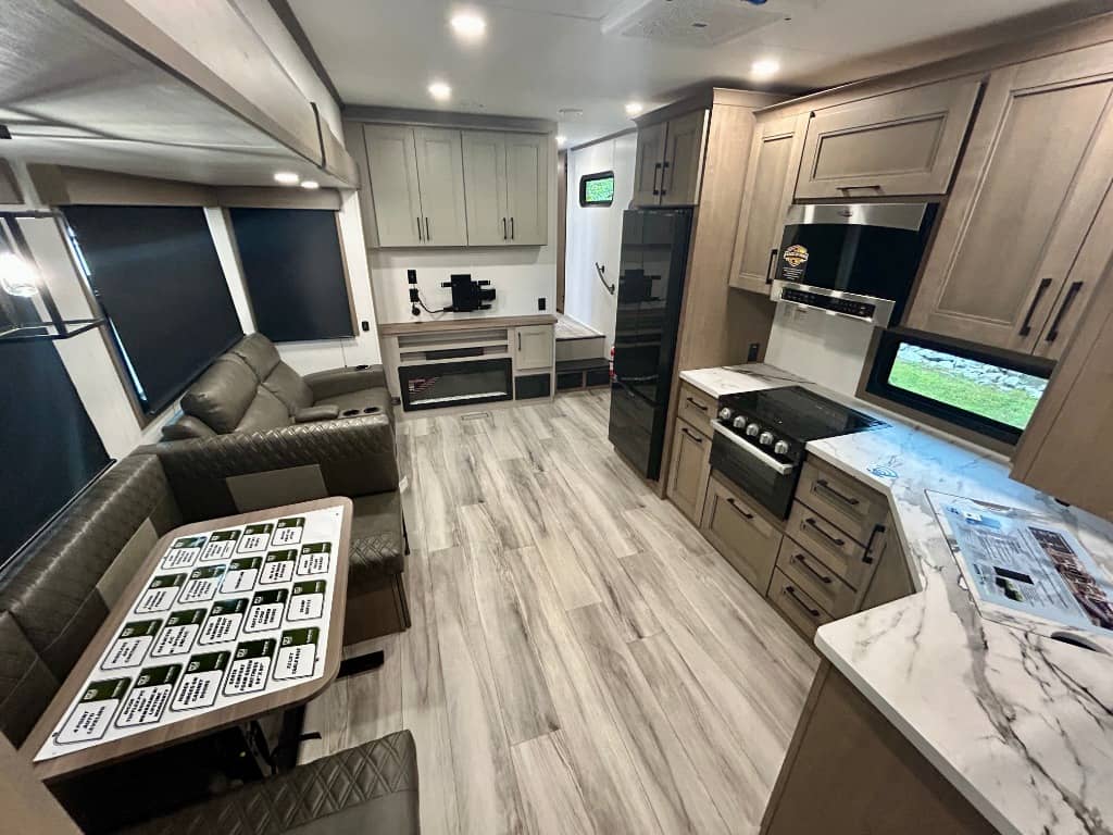 2026 KZ RV 2026 KZ RV Durango Half-Ton - thumbnail 4