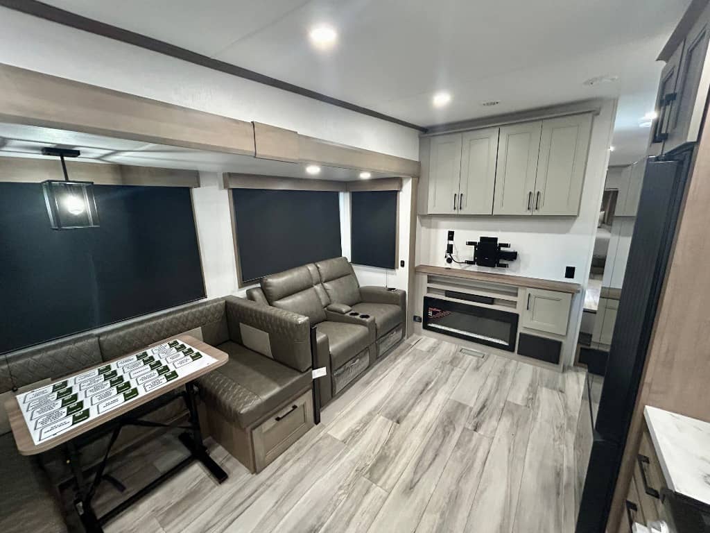 2026 KZ RV 2026 KZ RV Durango Half-Ton - thumbnail 5