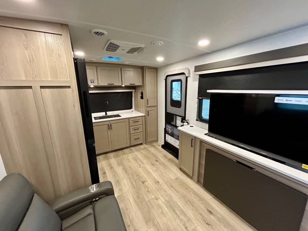 2026 Forest River 2026 Forest River Flagstaff Super Lite Platinum - thumbnail 5