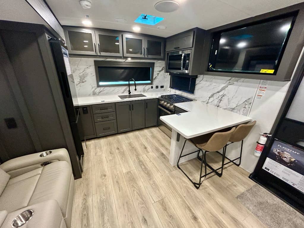 2026 Forest River 2026 Forest River Flagstaff Classic - thumbnail 6