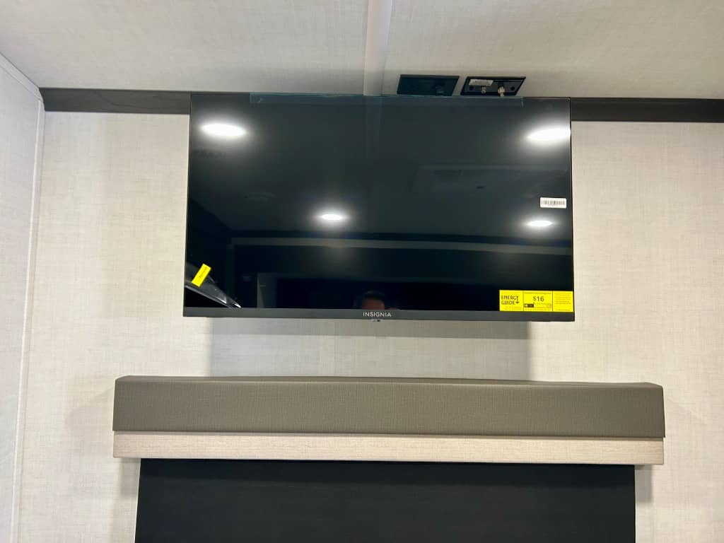 2026 Forest River 2026 Forest River Flagstaff Classic - thumbnail 24