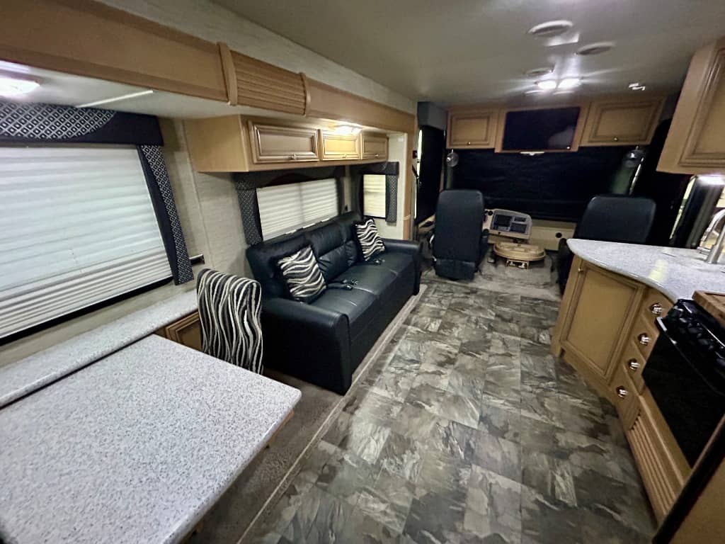 2016 Newmar 2016 Newmar Bay Star Sport - thumbnail 6