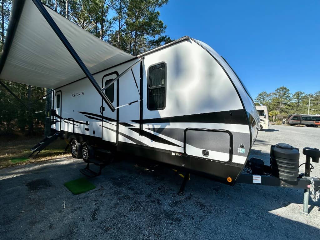 2025 Dutchmen 2025 Dutchmen Astoria - thumbnail 1