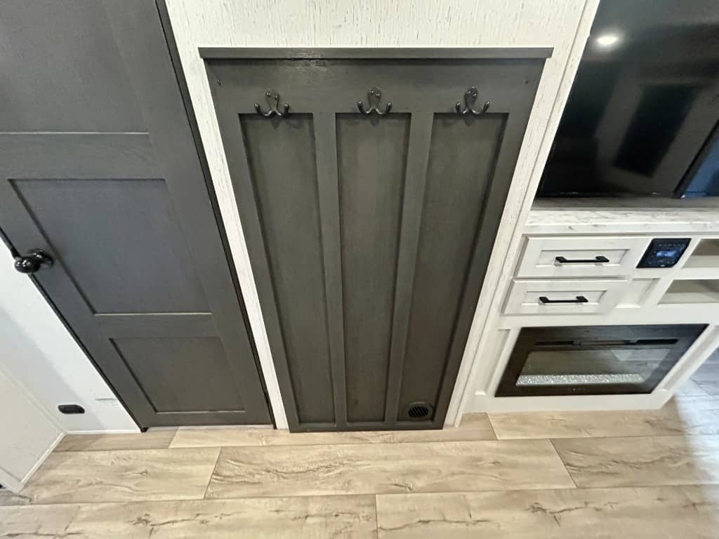 2025 Dutchmen 2025 Dutchmen Astoria - thumbnail 29