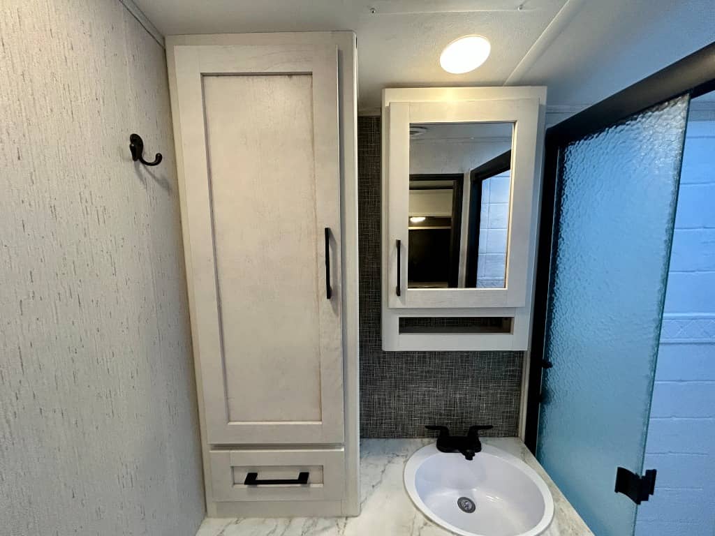 2025 Dutchmen 2025 Dutchmen Astoria - thumbnail 31