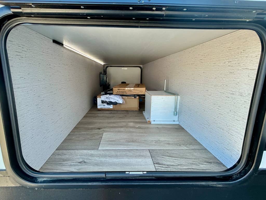 2025 Dutchmen 2025 Dutchmen Astoria - thumbnail 36