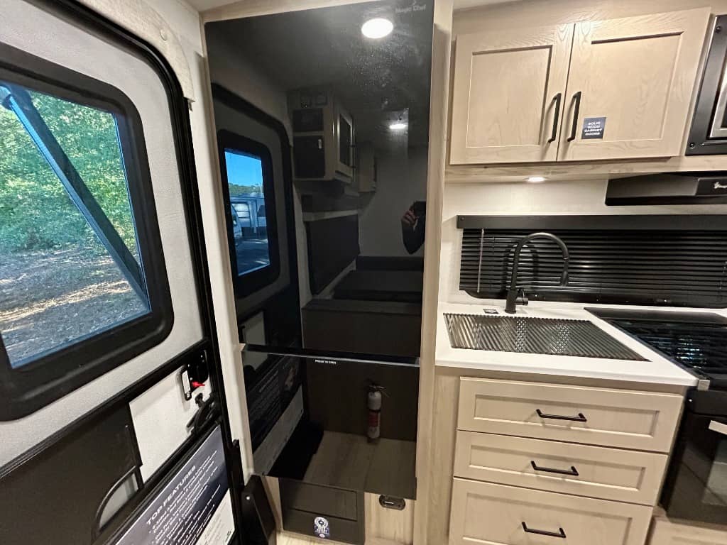 2026 Forest River 2026 Forest River Flagstaff Micro Lite - thumbnail 15