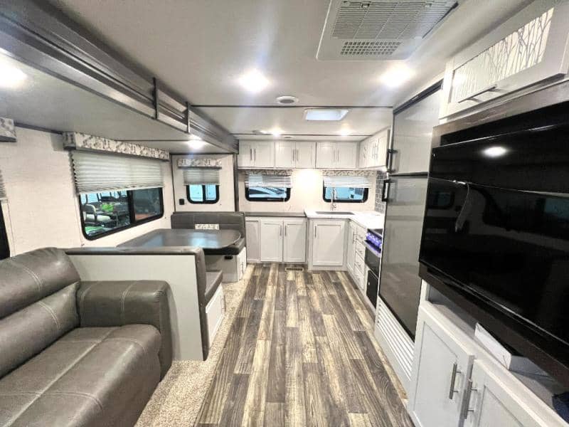 2020 Keystone RV 2020 Keystone RV Bullet - thumbnail 10