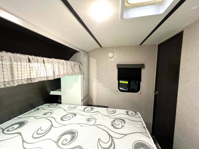 2020 Keystone RV 2020 Keystone RV Bullet - thumbnail 33